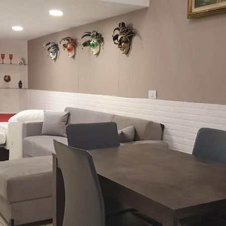 Olina Apartments Неаполь Екстер'єр фото