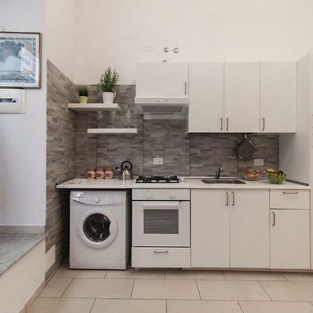 Olina Apartments Неаполь Екстер'єр фото