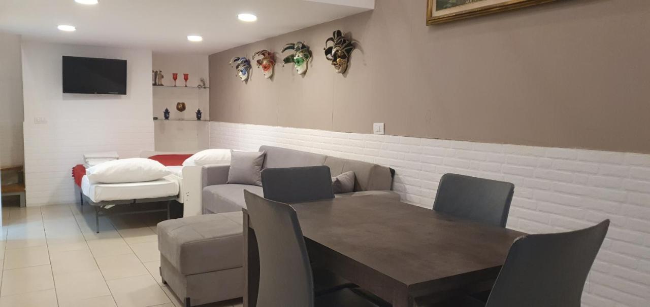 Olina Apartments Неаполь Екстер'єр фото