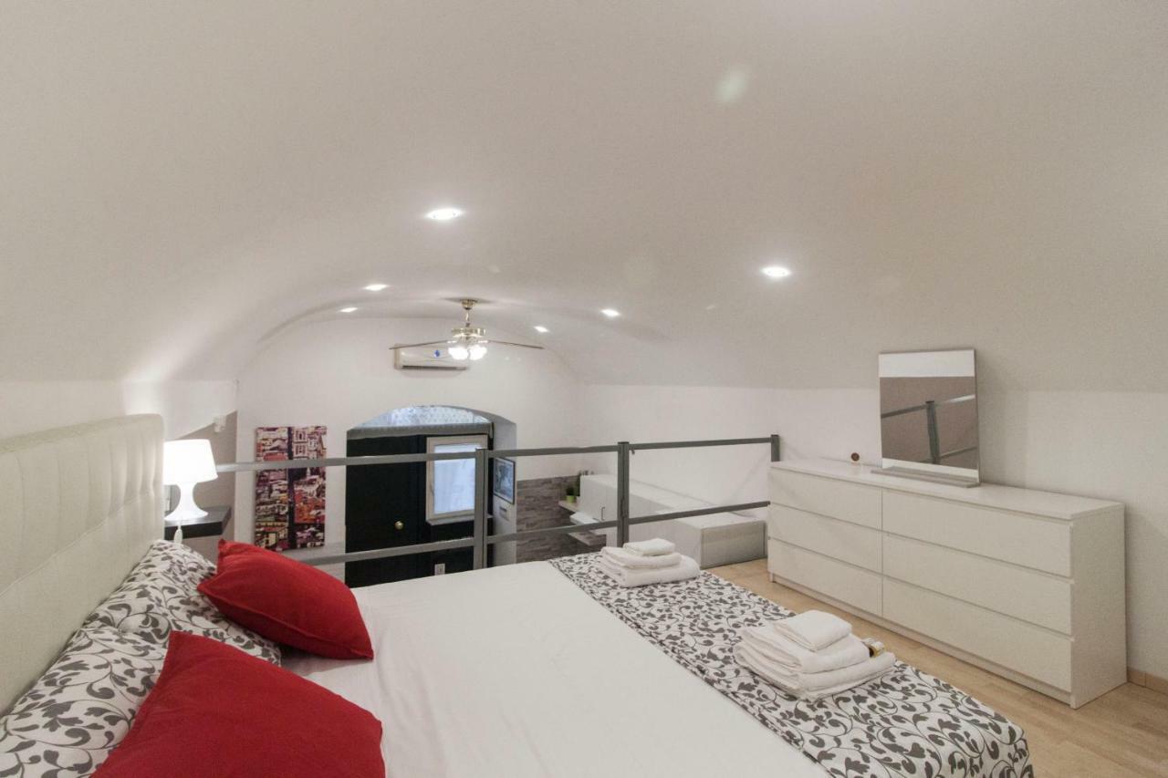 Olina Apartments Неаполь Екстер'єр фото